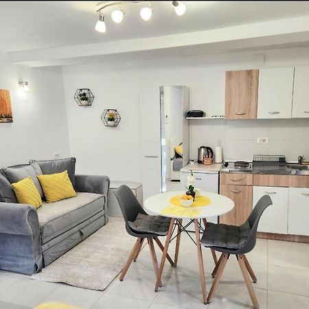 Apartment Marina Kotor Eksteriør billede