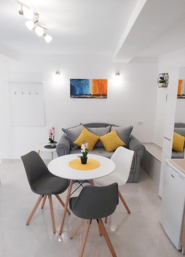 Apartment Marina Kotor Eksteriør billede