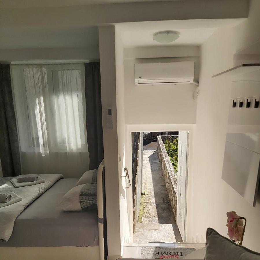 Apartment Marina Kotor Eksteriør billede