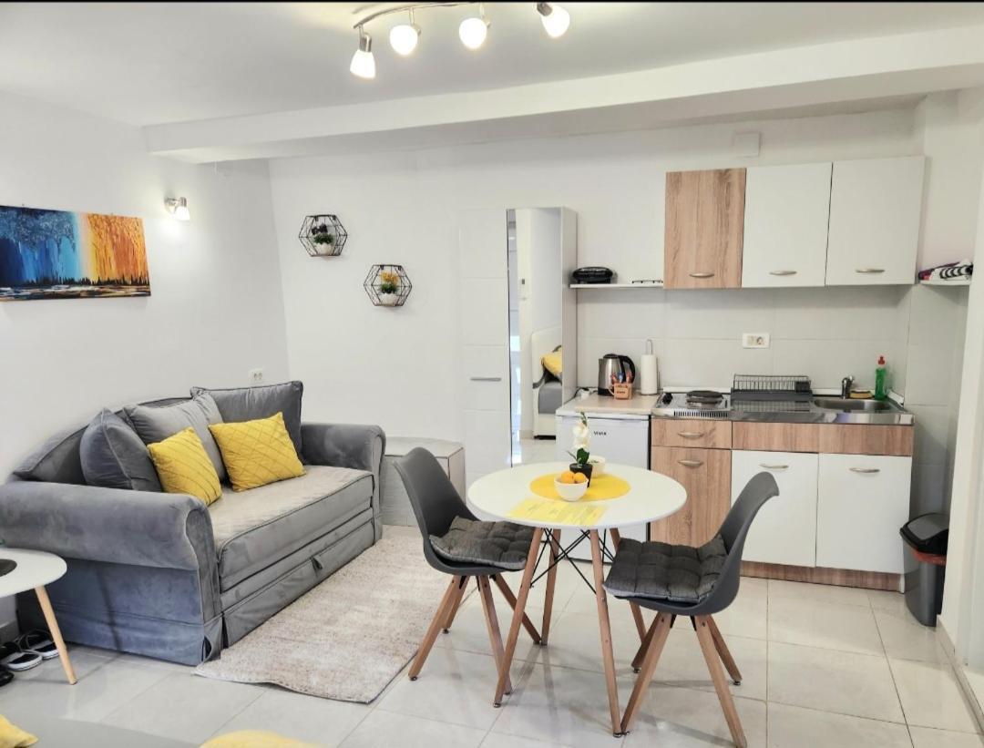 Apartment Marina Kotor Eksteriør billede