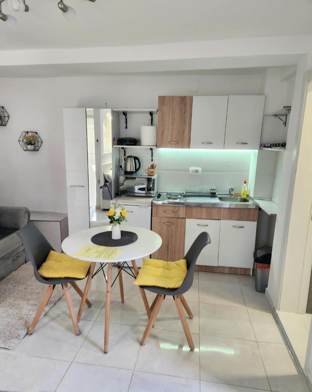 Apartment Marina Kotor Eksteriør billede